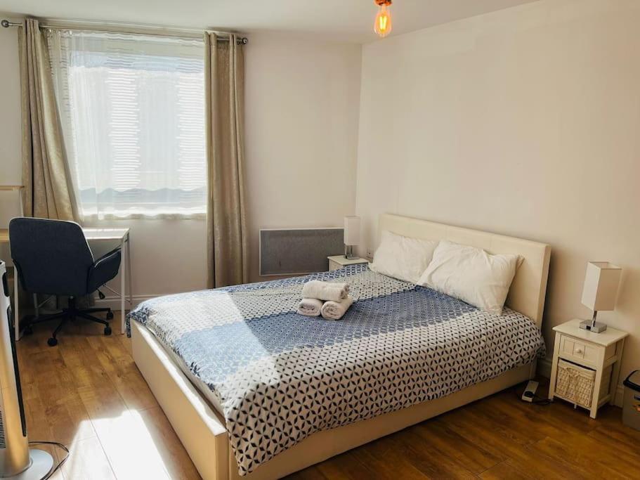 Bright And Calm Apartment - Watford Εξωτερικό φωτογραφία