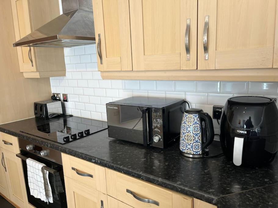 Bright And Calm Apartment - Watford Εξωτερικό φωτογραφία