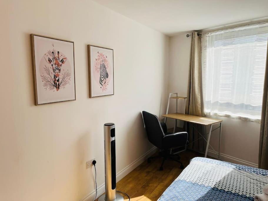 Bright And Calm Apartment - Watford Εξωτερικό φωτογραφία