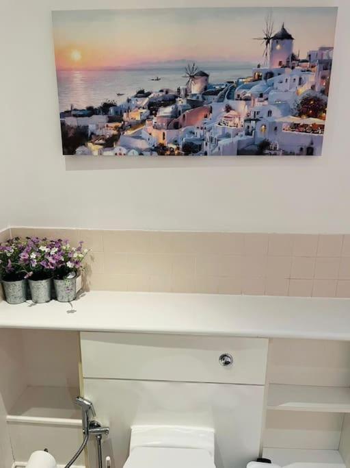 Bright And Calm Apartment - Watford Εξωτερικό φωτογραφία
