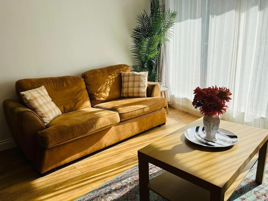 Bright And Calm Apartment - Watford Εξωτερικό φωτογραφία